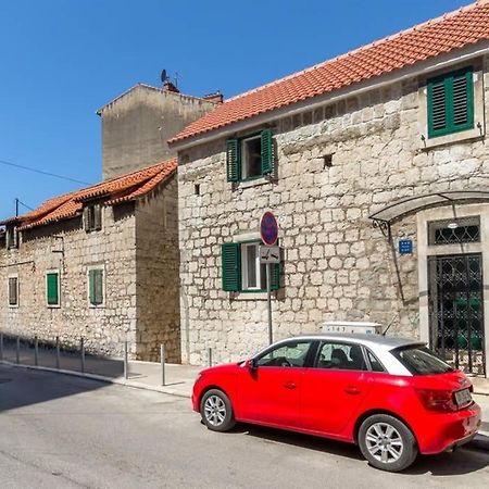 Romantic Apartment In Center Split Exterior photo